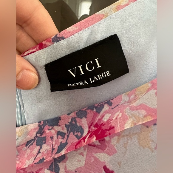 VICI Floral Maxi Dress - Size XL - Picture 5 of 11